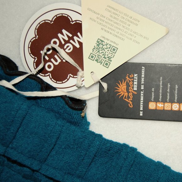 Chapati Berlin, Merino Fingerless Gloves, Reversible, OS Unisex - Picture 6 of 9